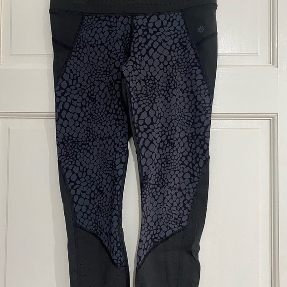 Athleta Crop Legging Size Small - Picture 4 of 5